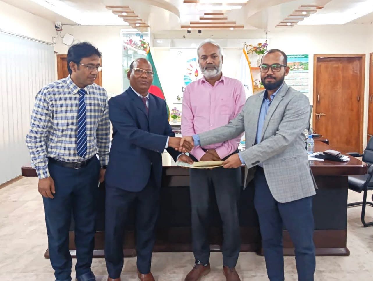 বরিশাল বিশ্ববিদ্যালয়ে পূবালী ব্যাংক পিএলসির উদ্যোগে “ইলেকট্রনিক ব্যাংকিং বুথ” স্থাপনে দ্বিপাক্ষিক চুক্তি স্বাক্ষরিত